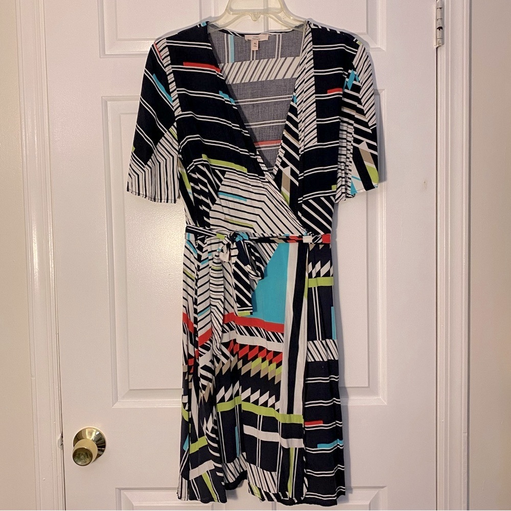 Como Vintage EUC Geometric Wrap Dress